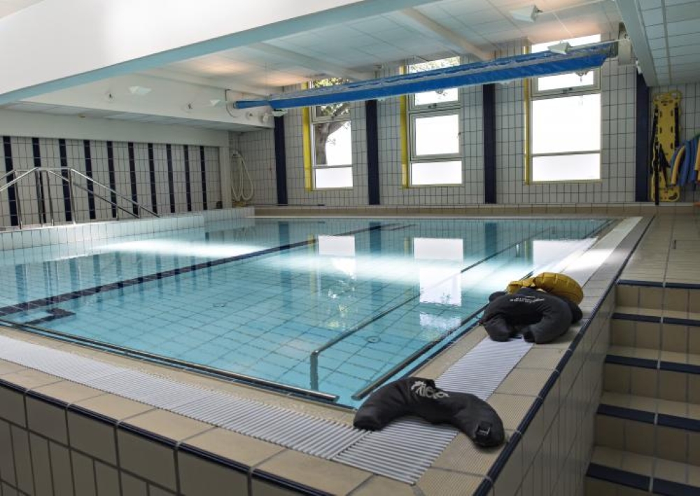 Billede af varmtvandsbassinet 