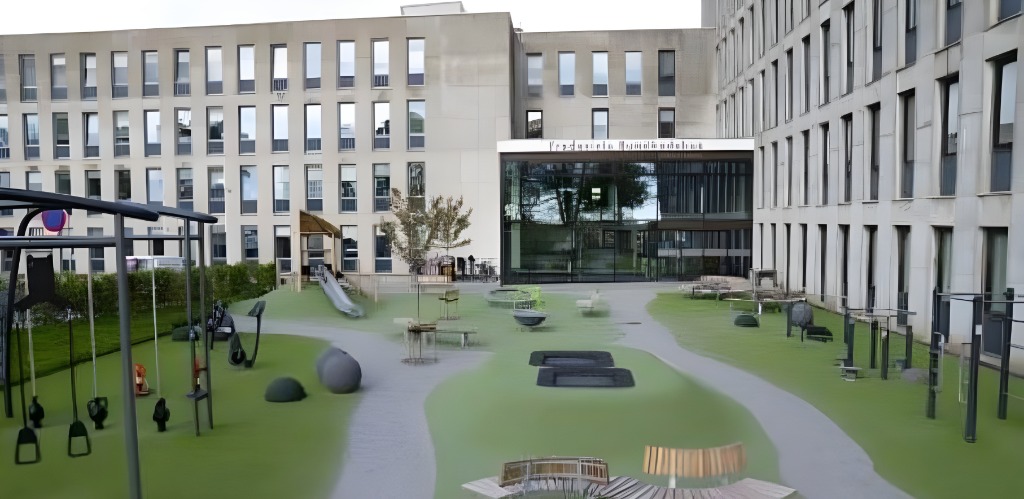 Billede af Fredericia Sundhedshus indgang fra Østerstrand